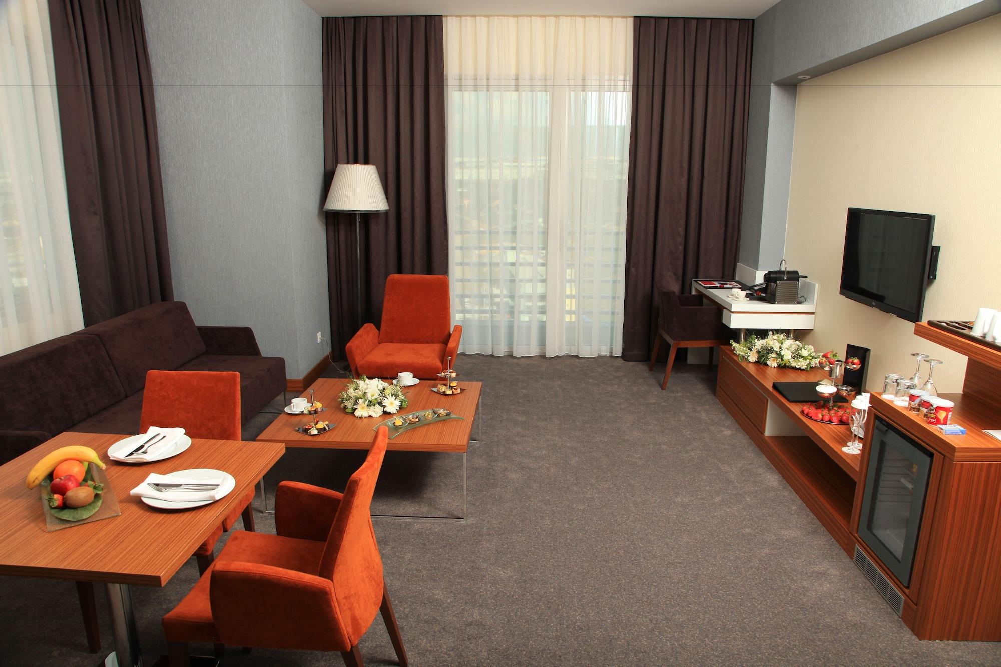รามาดา พลาซา บาย วินด์แฮม อิสตันบูล เอเซียแอร์พอร์ต Hotel โคจาเอลี ภายนอก รูปภาพ