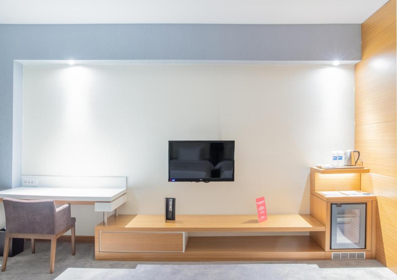 รามาดา พลาซา บาย วินด์แฮม อิสตันบูล เอเซียแอร์พอร์ต Hotel โคจาเอลี ภายนอก รูปภาพ